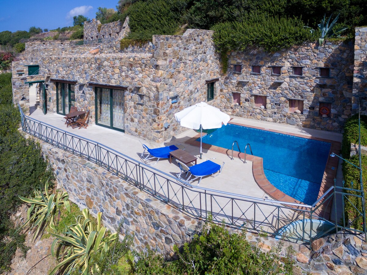 Seaview villa w/private pool near Elafonissi beach