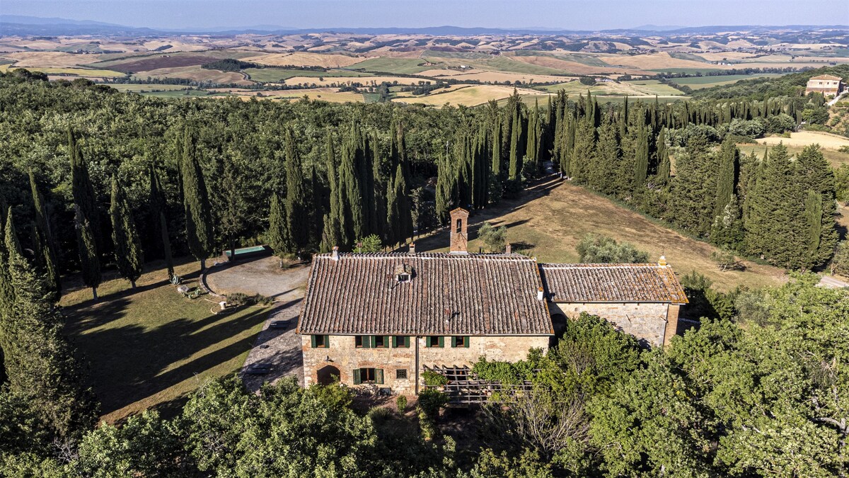 Wonderful Villa near Siena and Montalcino.