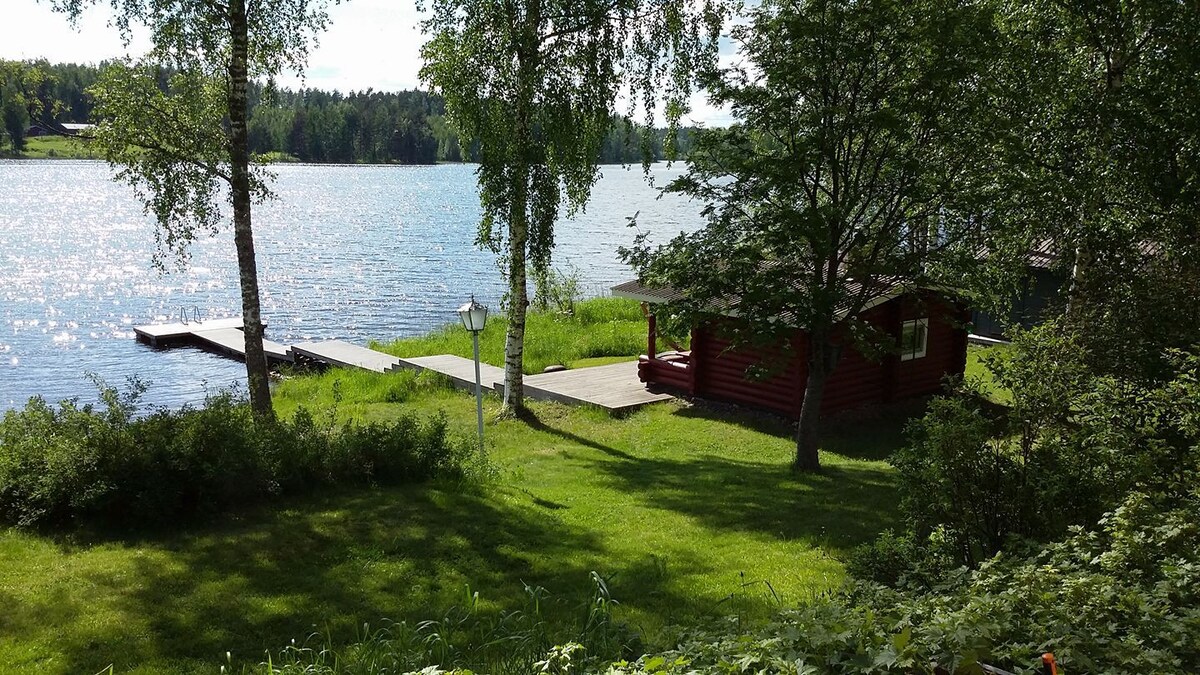 Koivuranta, summer cottage on lakefront