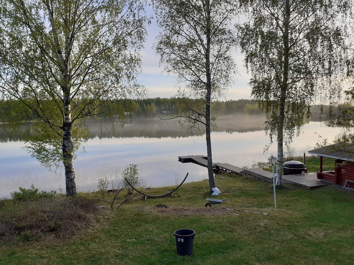 Koivuranta, summer cottage on lakefront