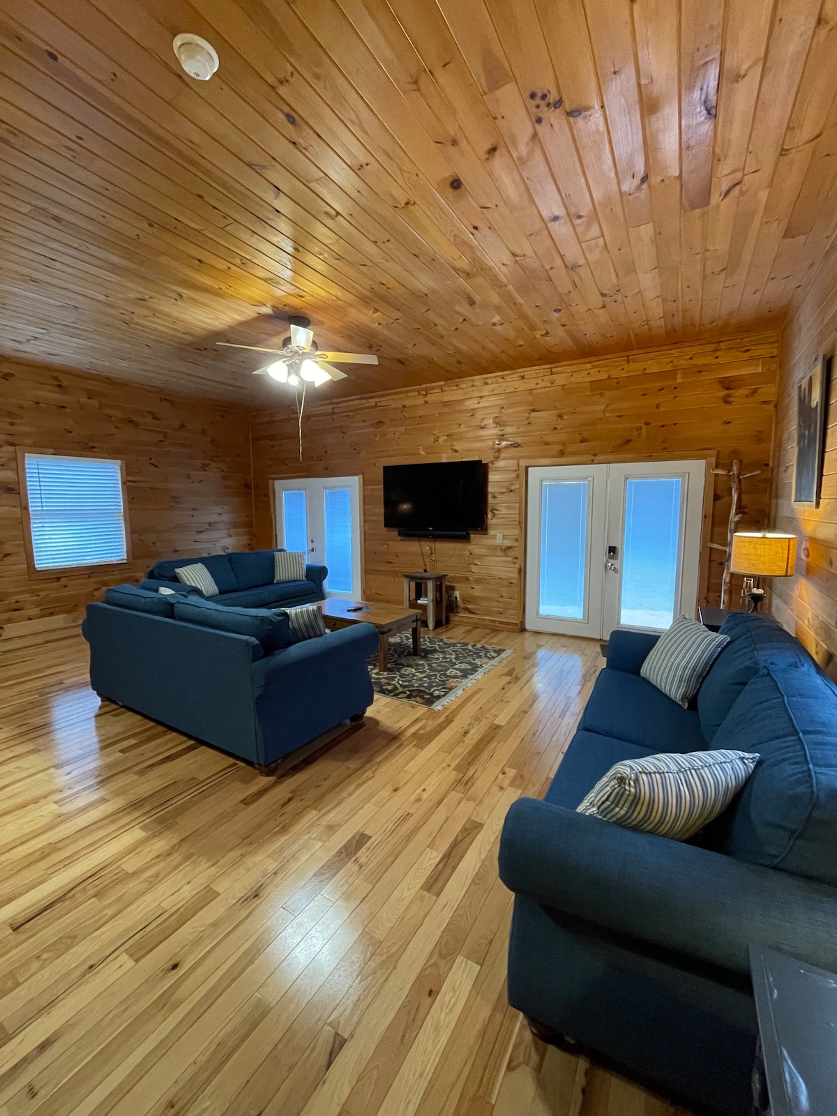 Large Home-Amazing Cheoah River