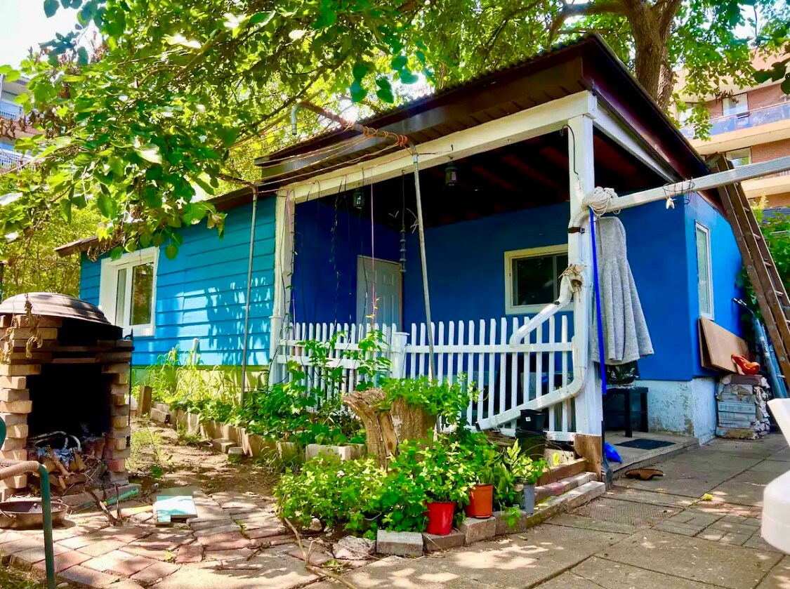 Tiny home in the backyard garden