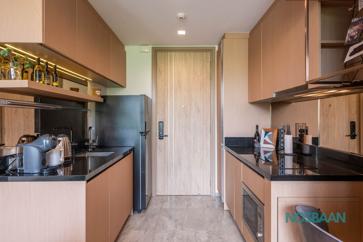 Urban Retreat in On Nut: Fully-Equipped Apartment
