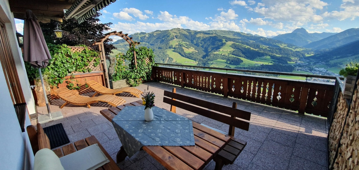 Panorama Appartement Hahnenkamm