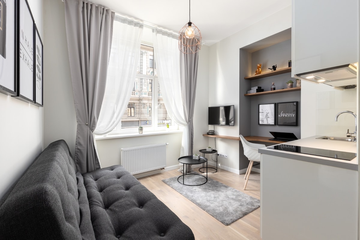 Charming Studio Getaway in the Heart of Riga!