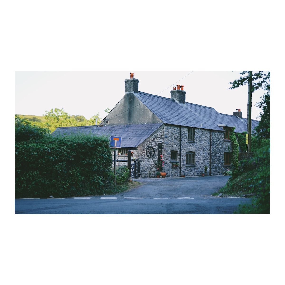 Charming Old Stone Cottage in Welsh Countryside