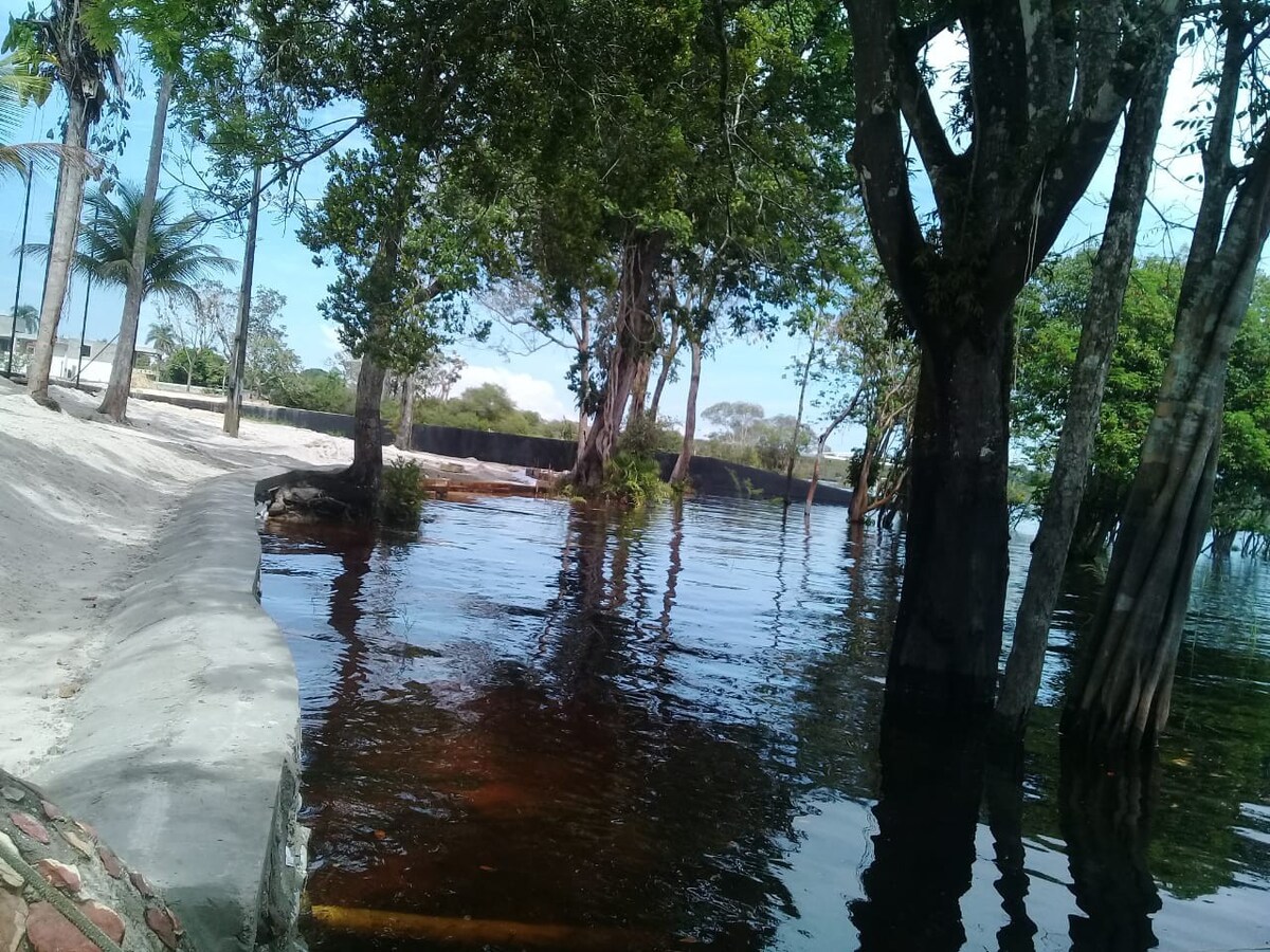 Sitio na beira do laguinho