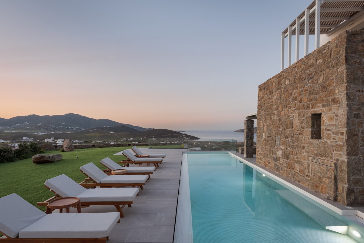Retreat Hill Luxury Villa Two Mykonos