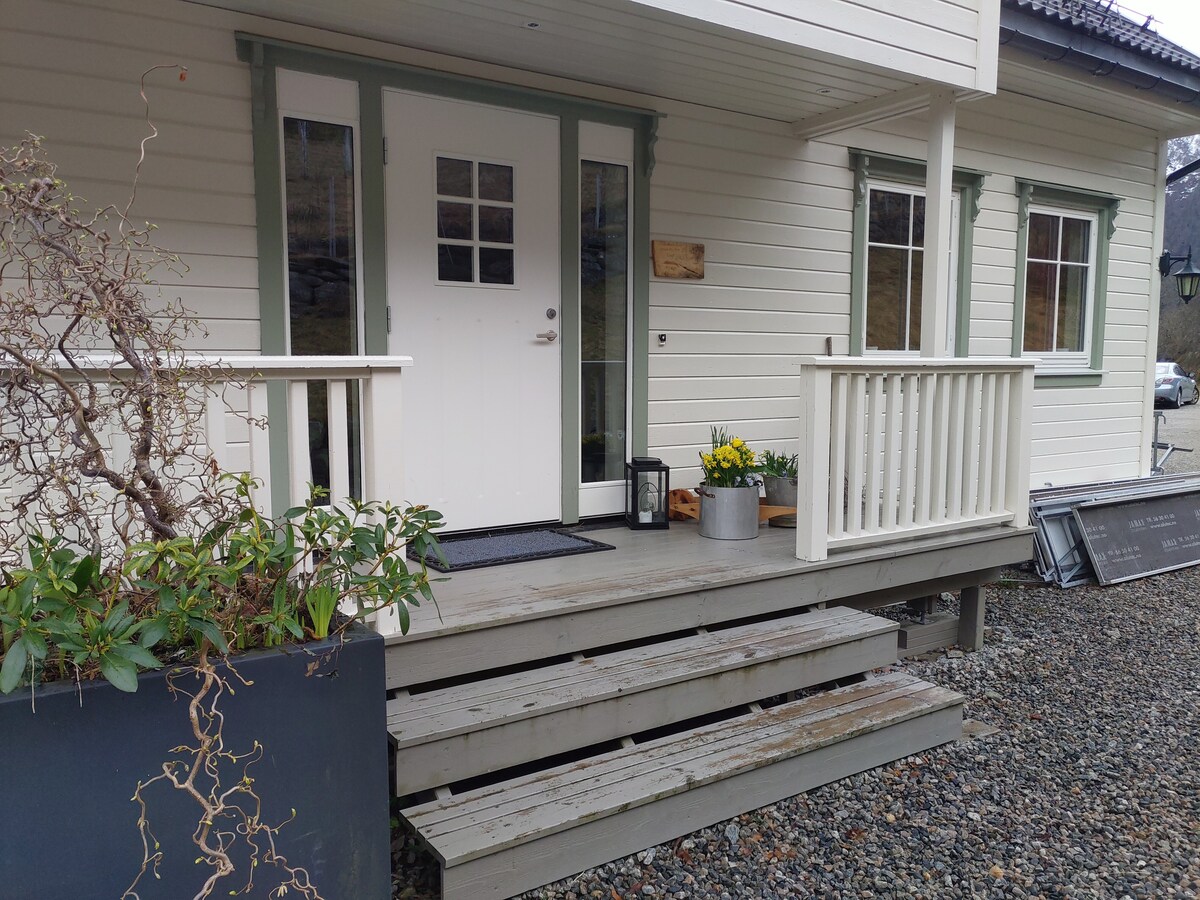Familievennlig hjem ved Sognefjorden