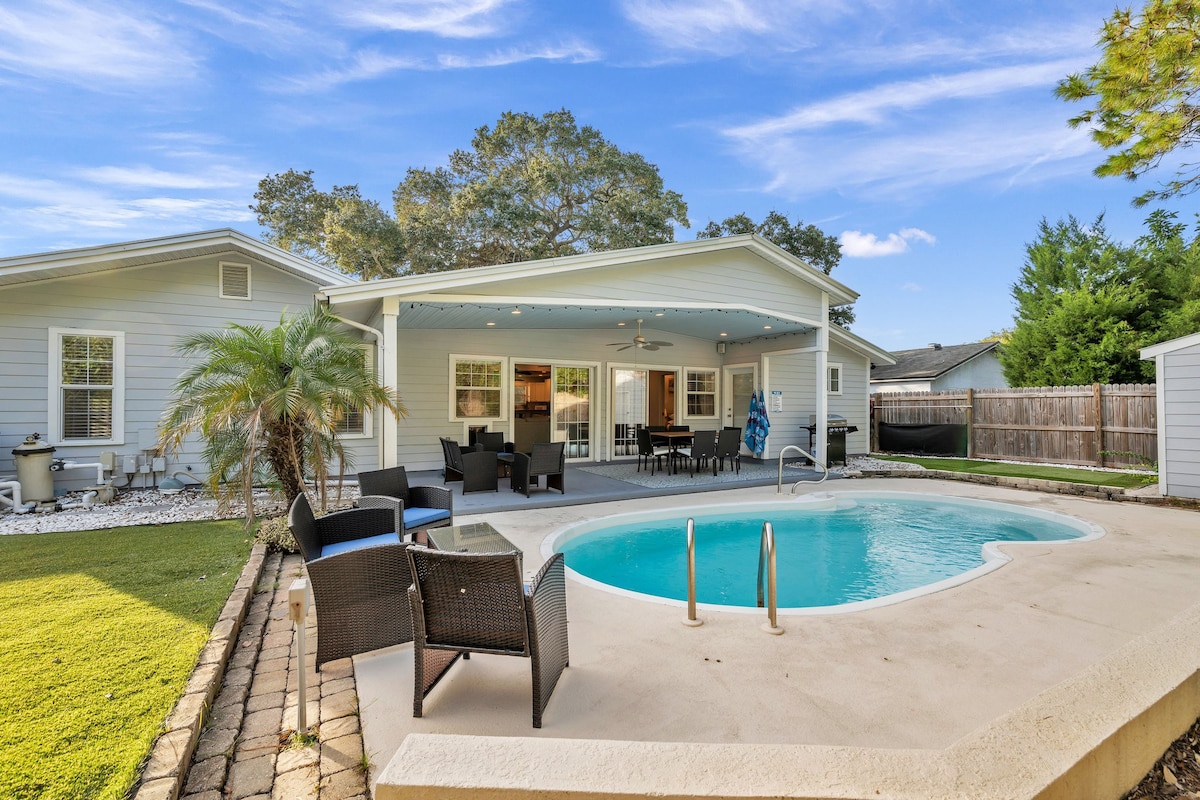 Heated Pool, Stylish Home | Grand Cypress Retreat