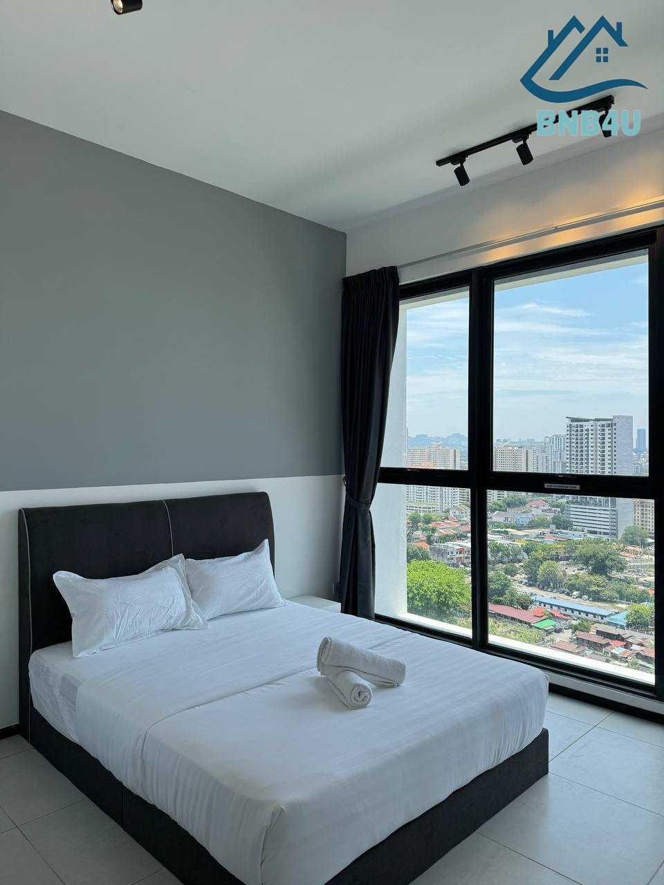 Jelutong城市套房全新现代3卧套房