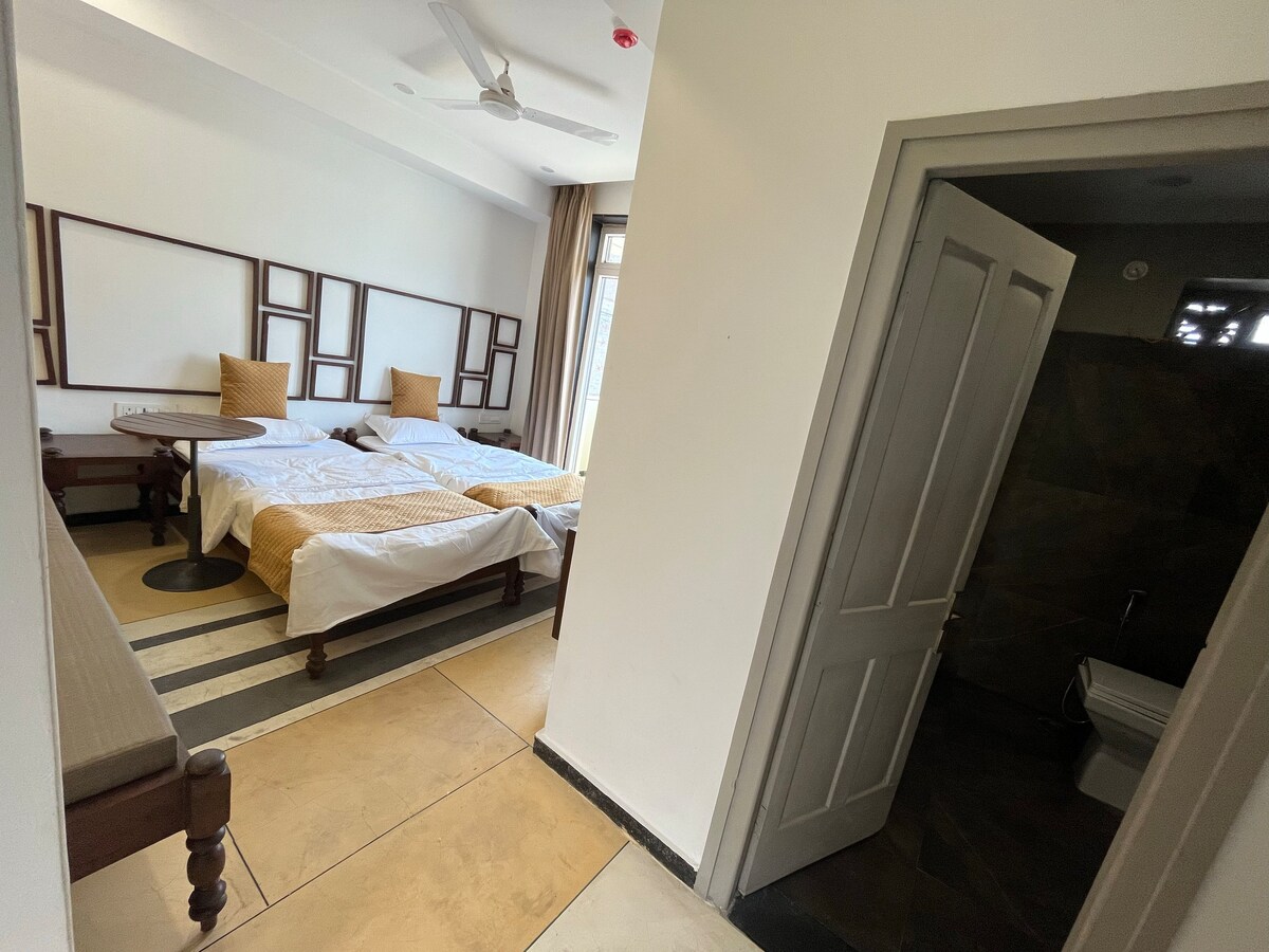 nKAaSA Hotel & Personal Suites