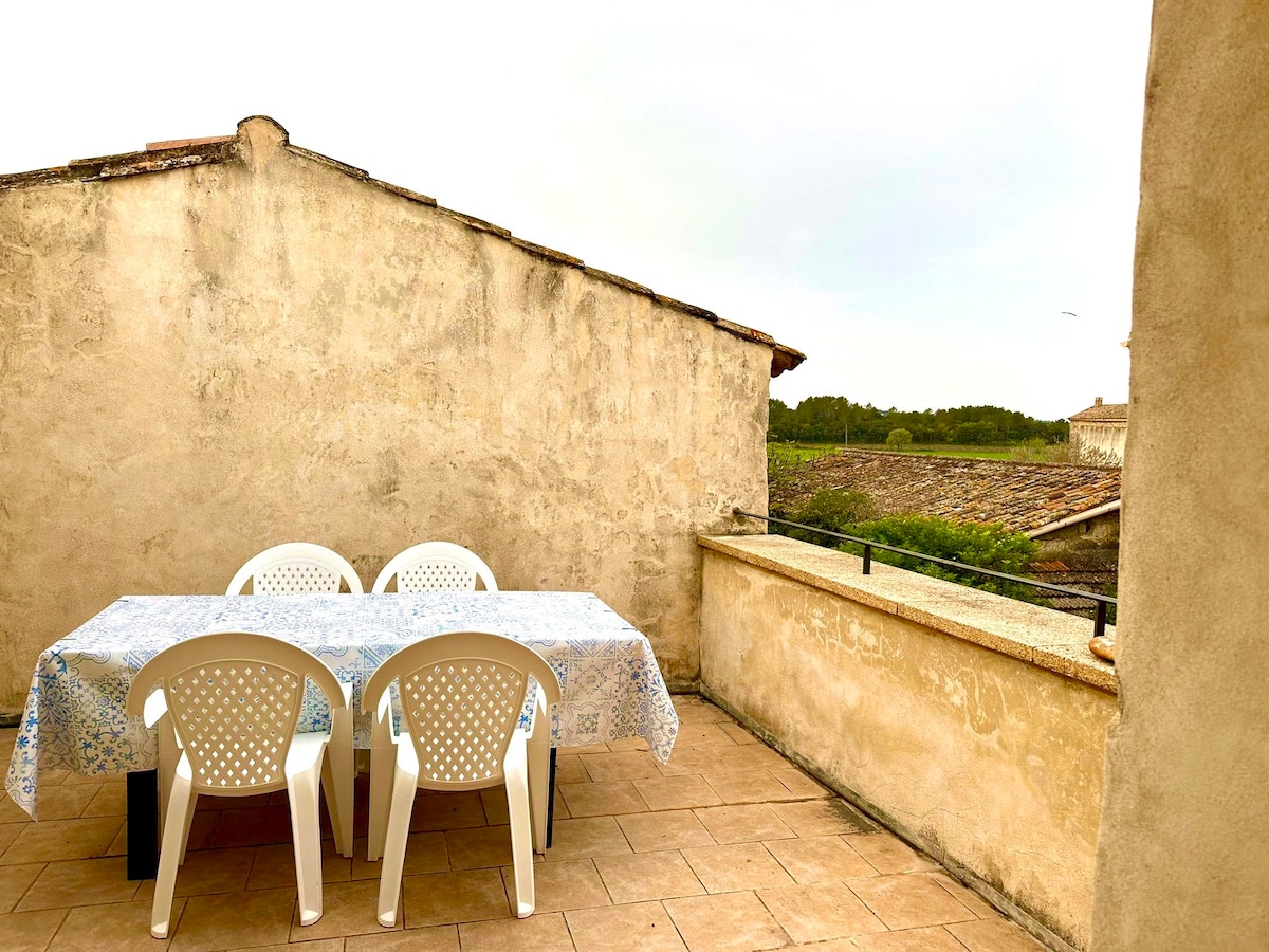 Renovated stone house near Uzes