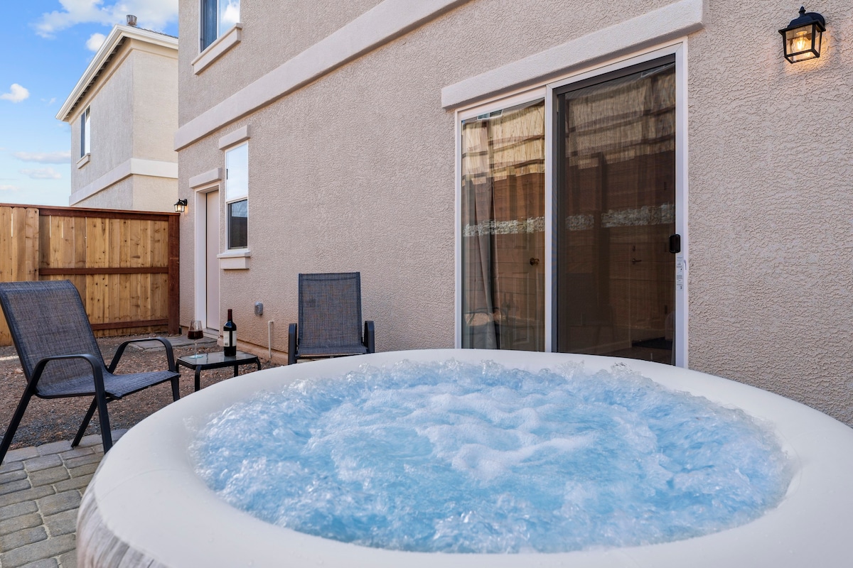 Brand New Build With Hot Tub Near UNR & Downtown