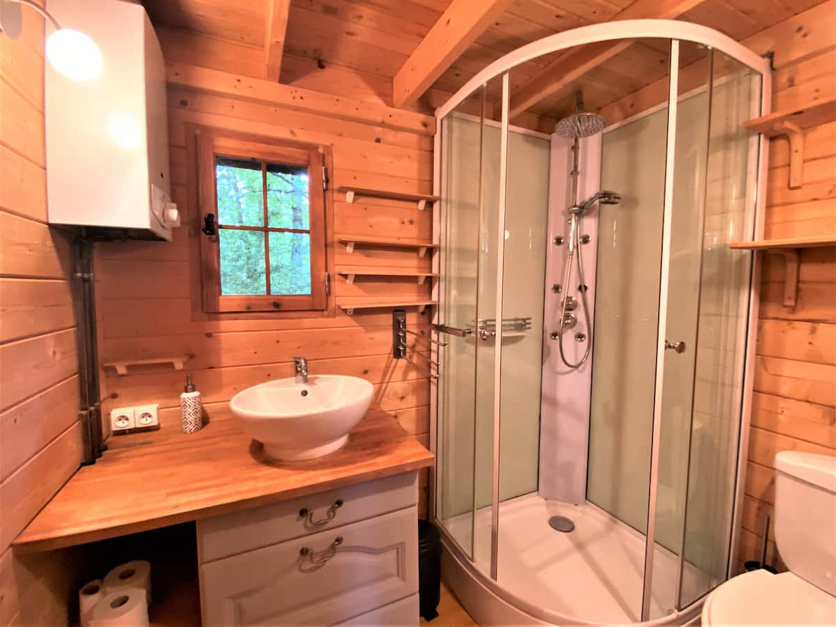 Secluded Forest Tiny House with Sauna