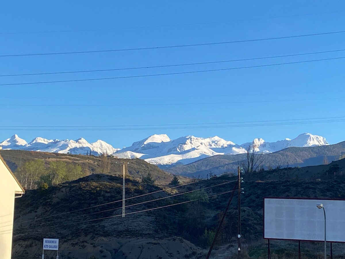 Hab. en el balcón del Pirineo