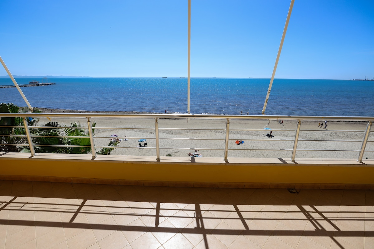 Seaside Gem - Spacious Balcony