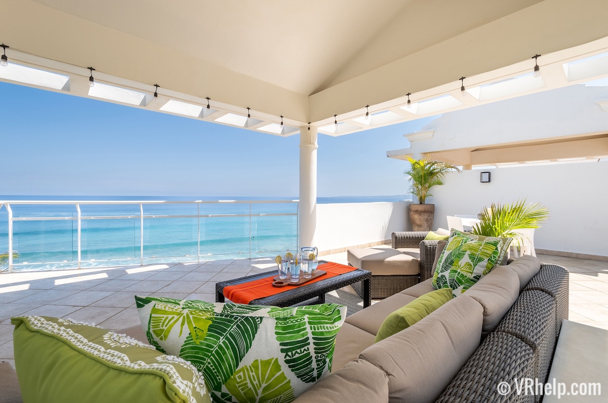 Beachfront Penthouse w/ Roofdeck