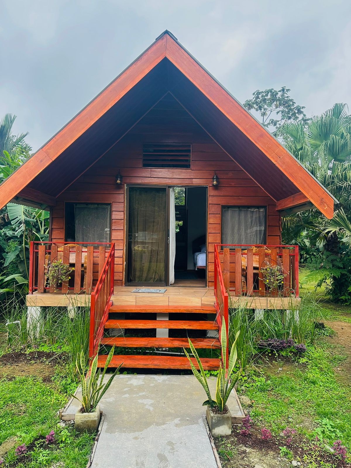 Rio Celeste, Cabaña Tenory