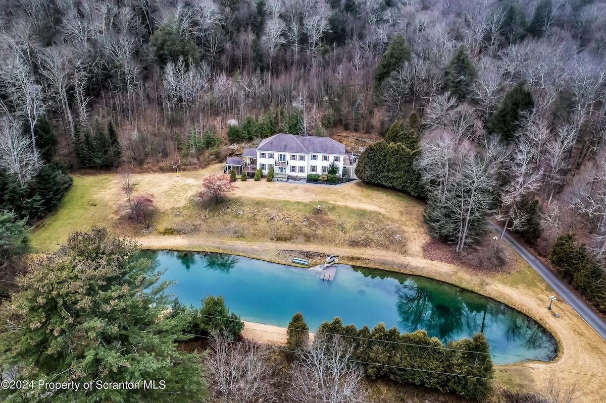 4,500 SF Mountain Retreat With Private Pond/Lake