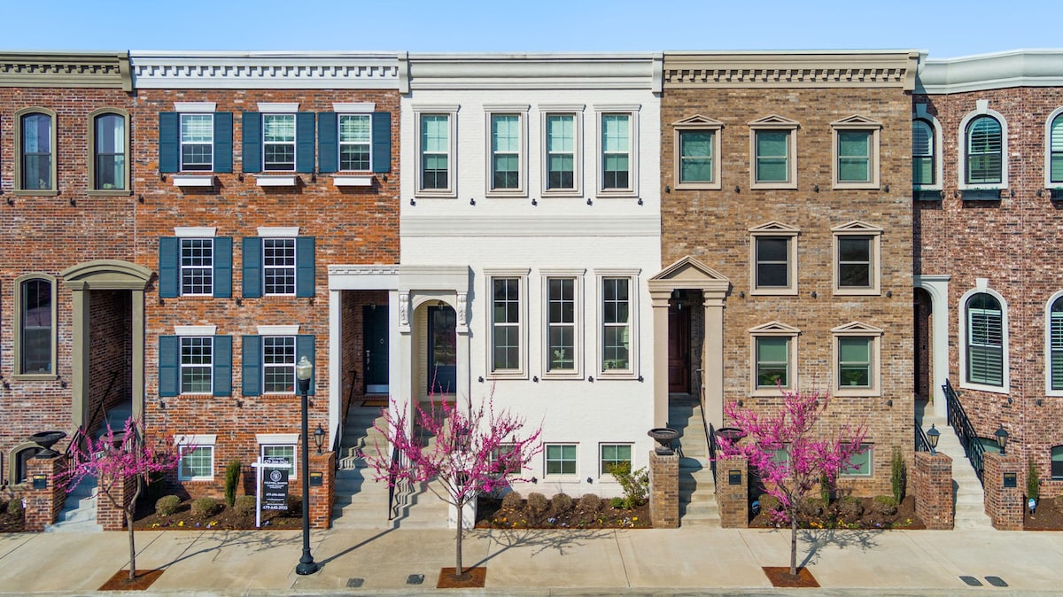 The Downtown Bentonville Bespoke Townhome