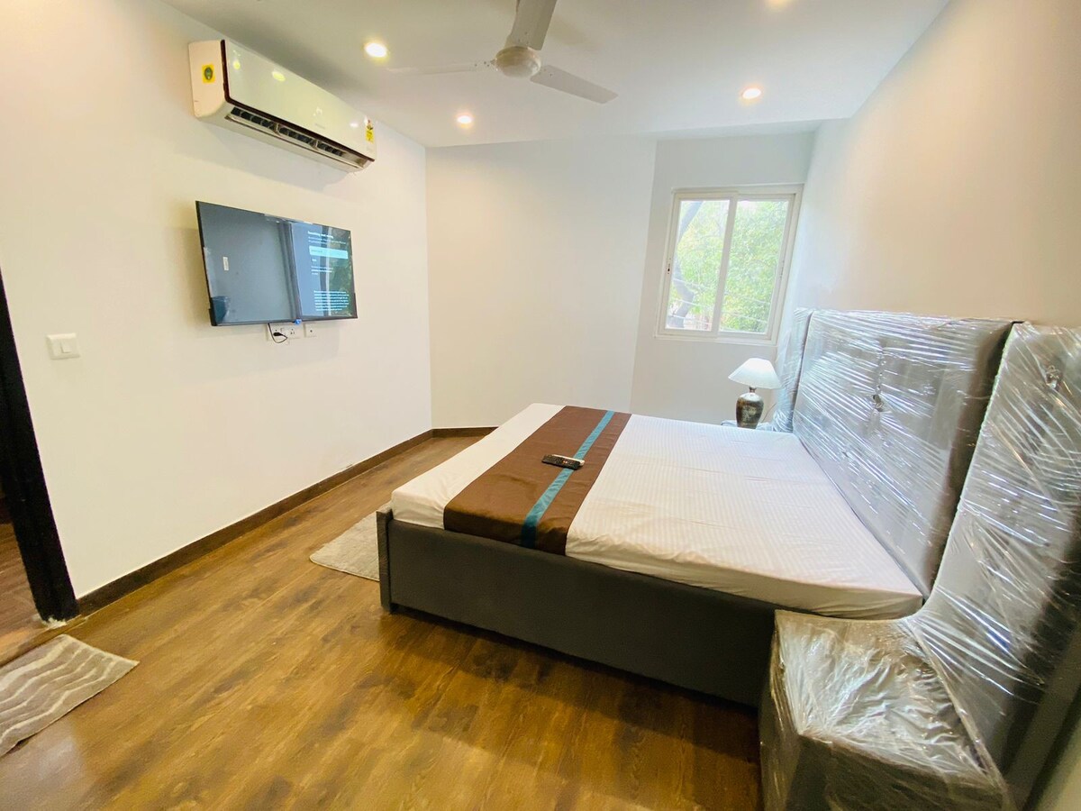 1 BHK Flat Near by Museo Cafe