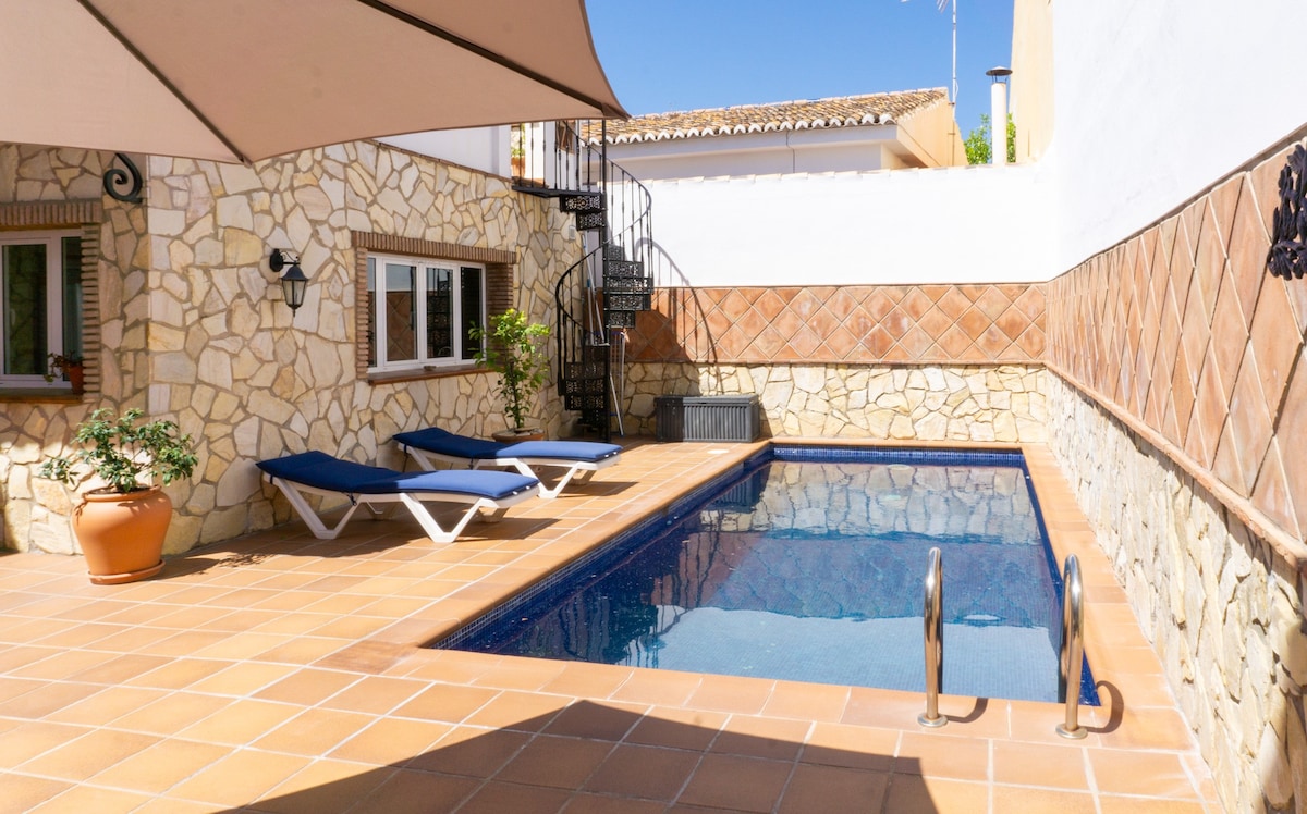 House Pool & Parking Malaga