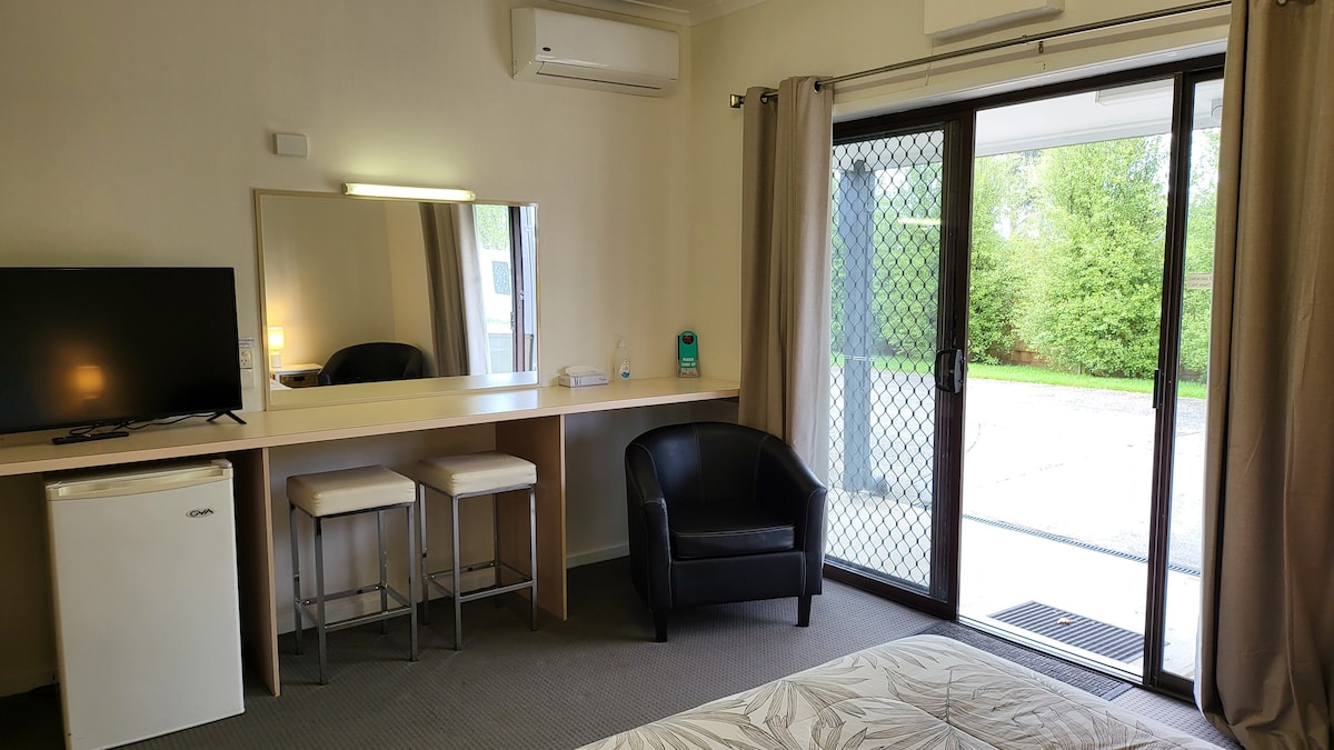 Koo Wee Rup Deluxe Room