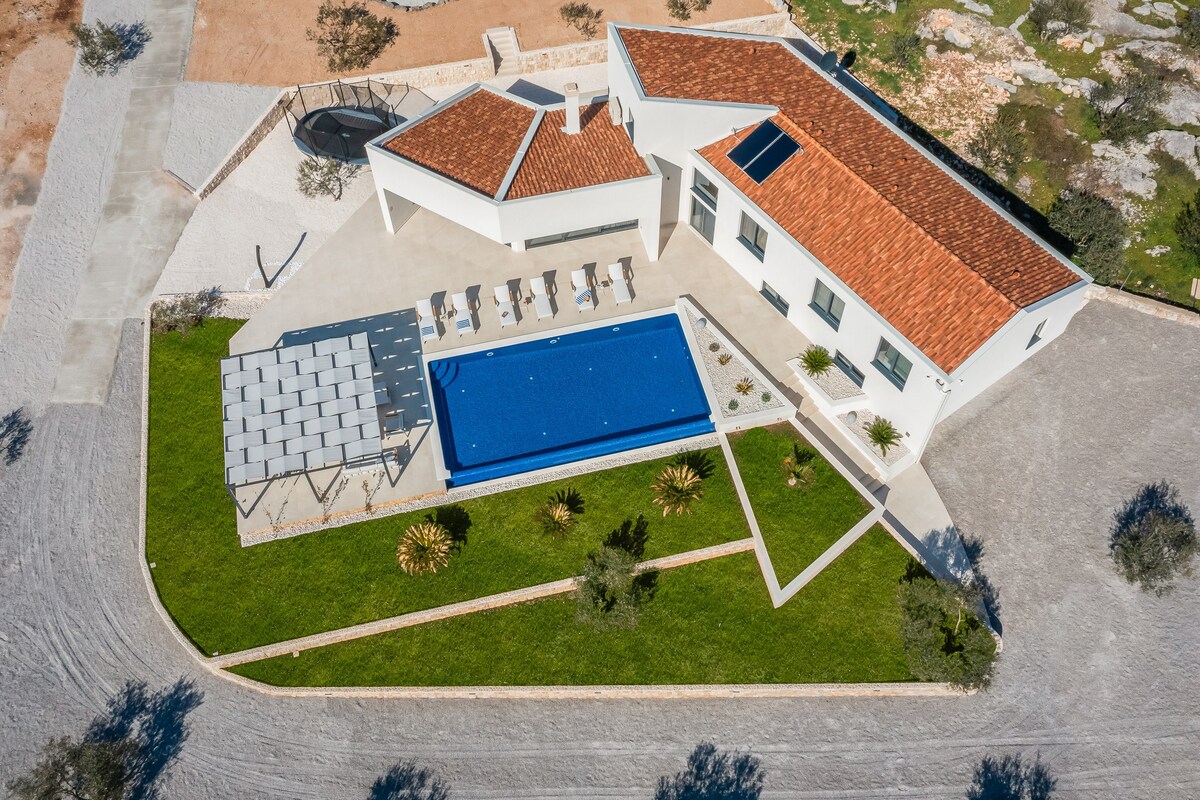 Luxury Villa Dolac