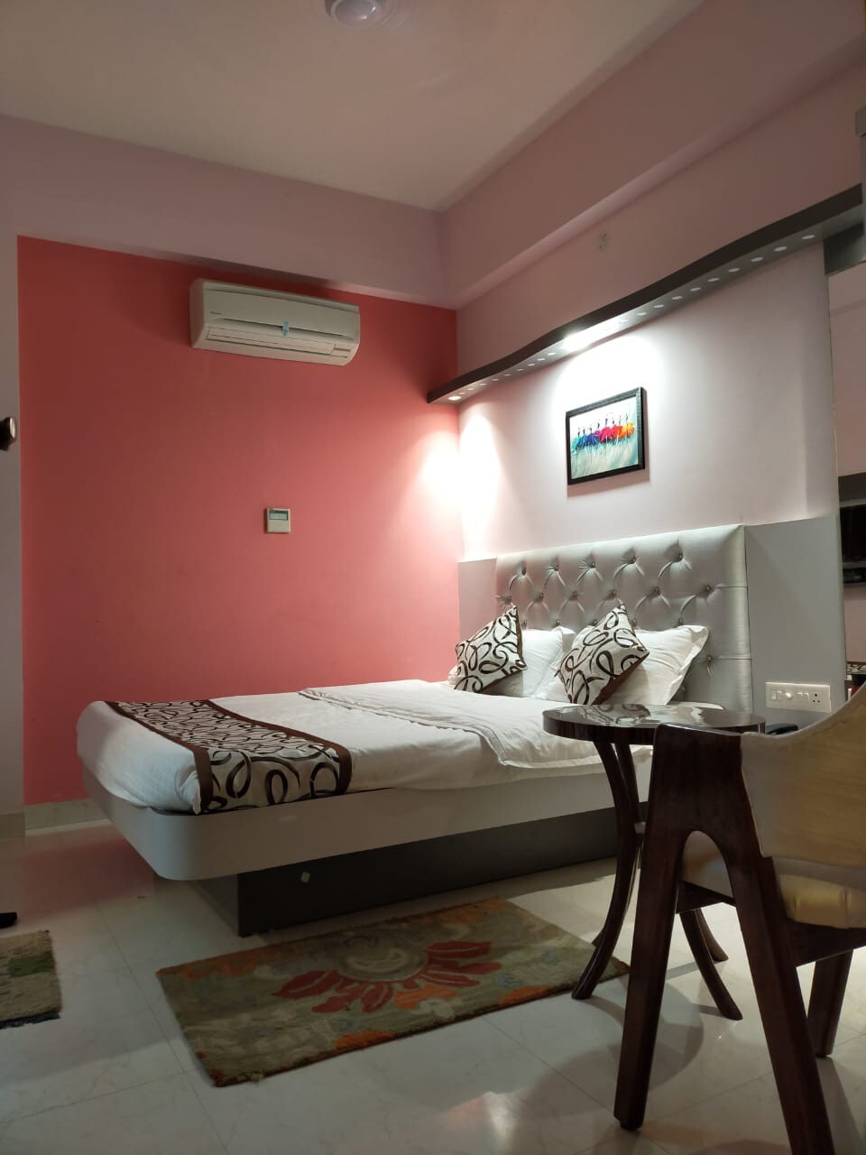Double Standard Room Hotel Prabhat