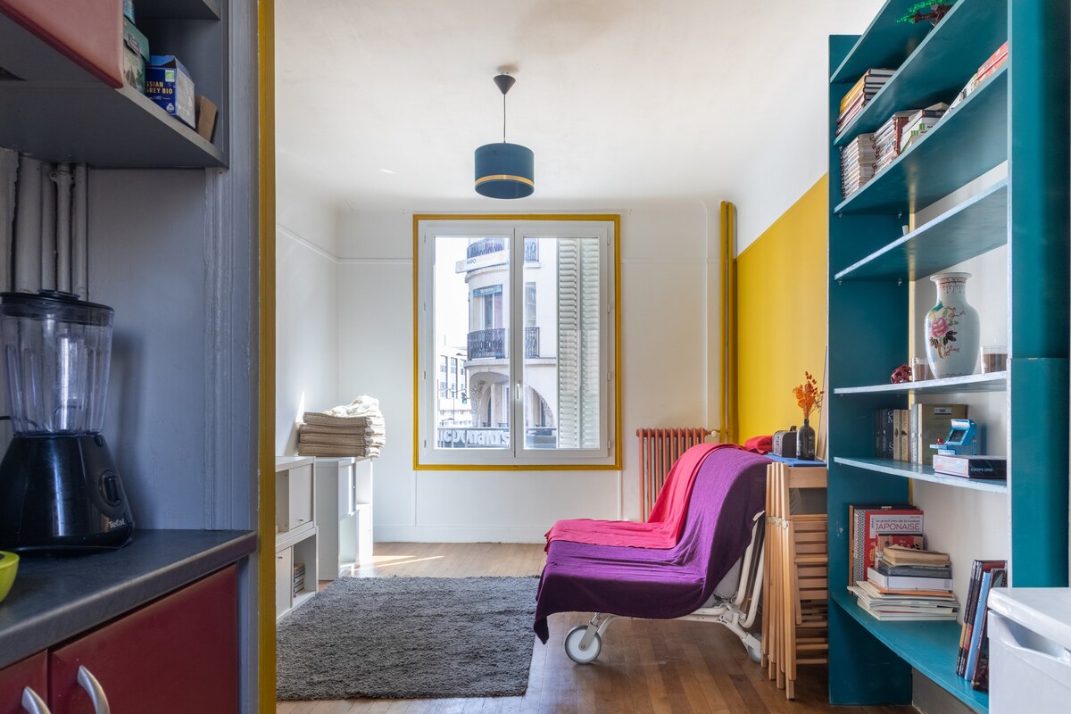 Chic & Vibrant 1BD Apartment—Porte de Montreuil