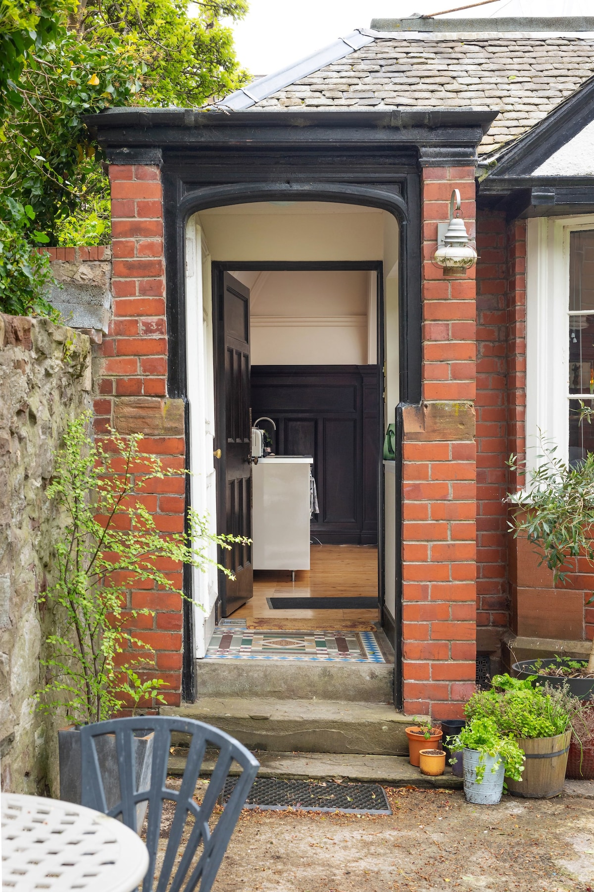 Cosy Victorian Cottage w Parking