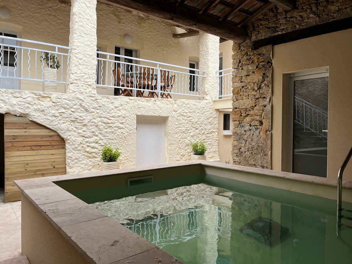 Maison et studio avec piscine
