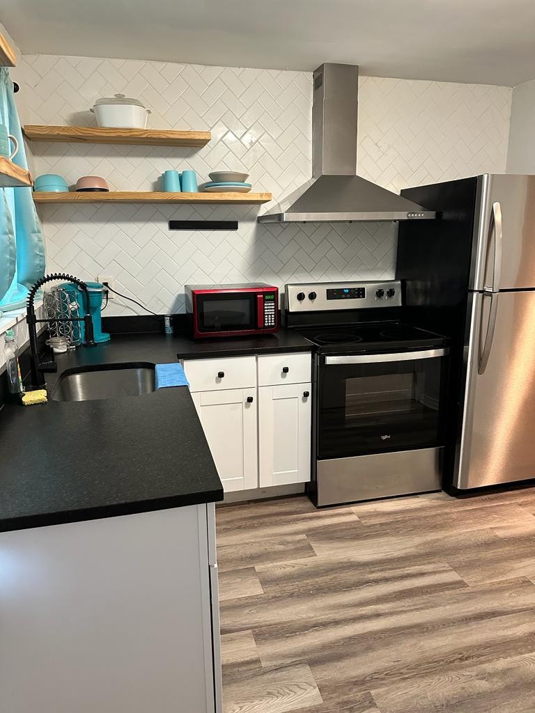 Elegant warm, 2/1 apt in Jax