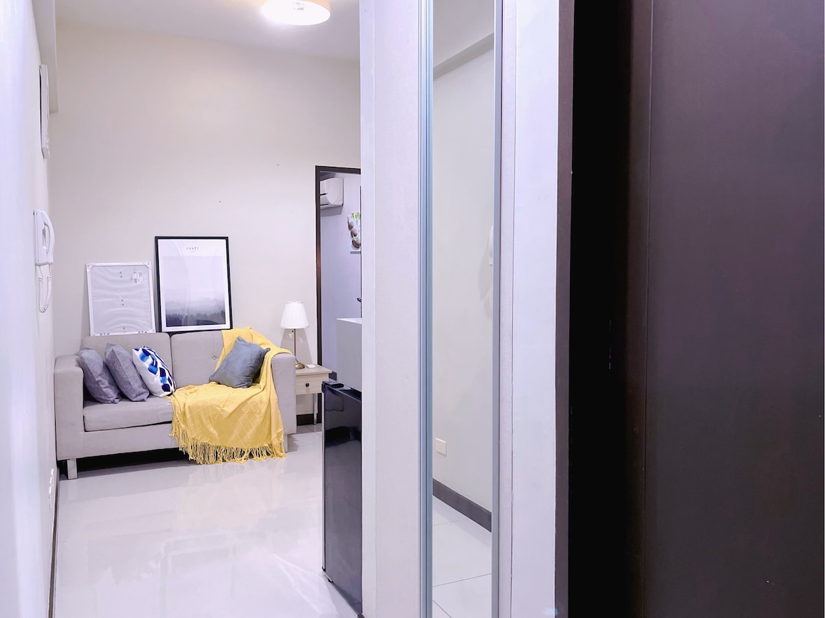 Let'sEnjoy D' Sea 1BR Unit Metro Manila Near Beach