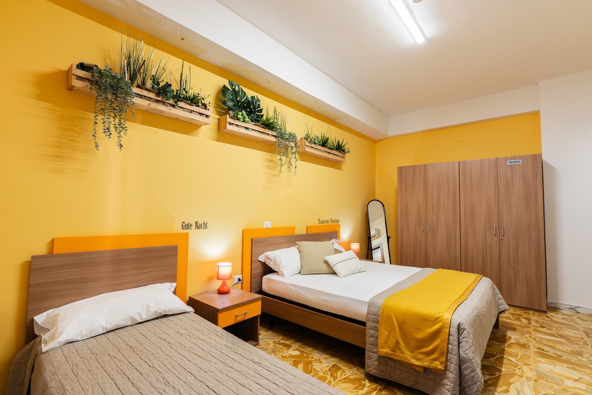 Room Yellow - Santa Croce