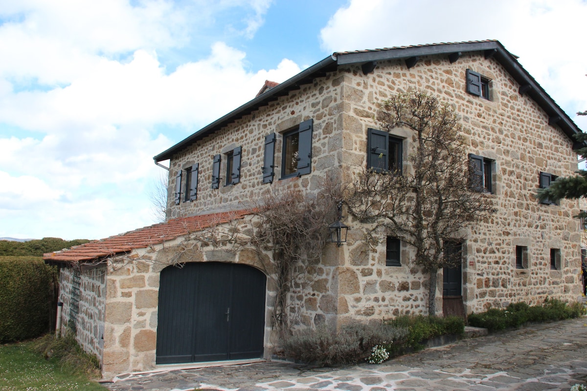 Maison en pierres - jusqu'à 8 personnes