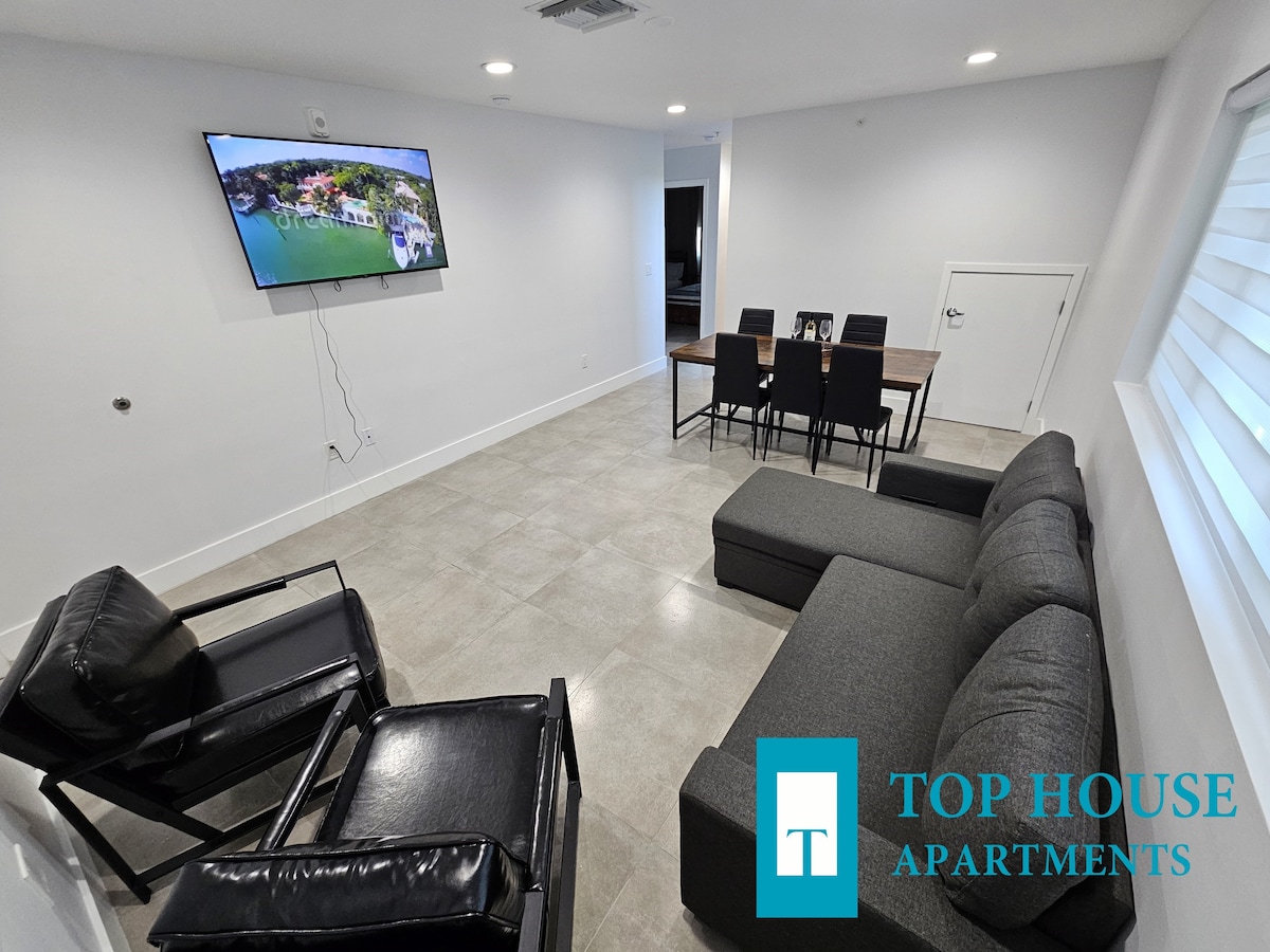 645 Airport/Top House Apt 11