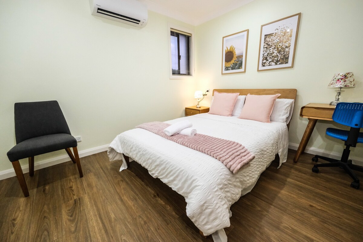 Sydney Burwood 3 bedroom guest house