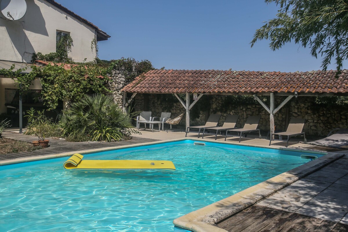 Chambre d'hôte maison piscine