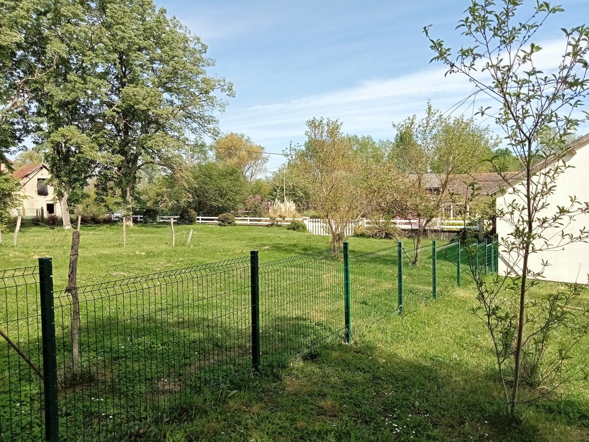 Maison calme sur terrain clos