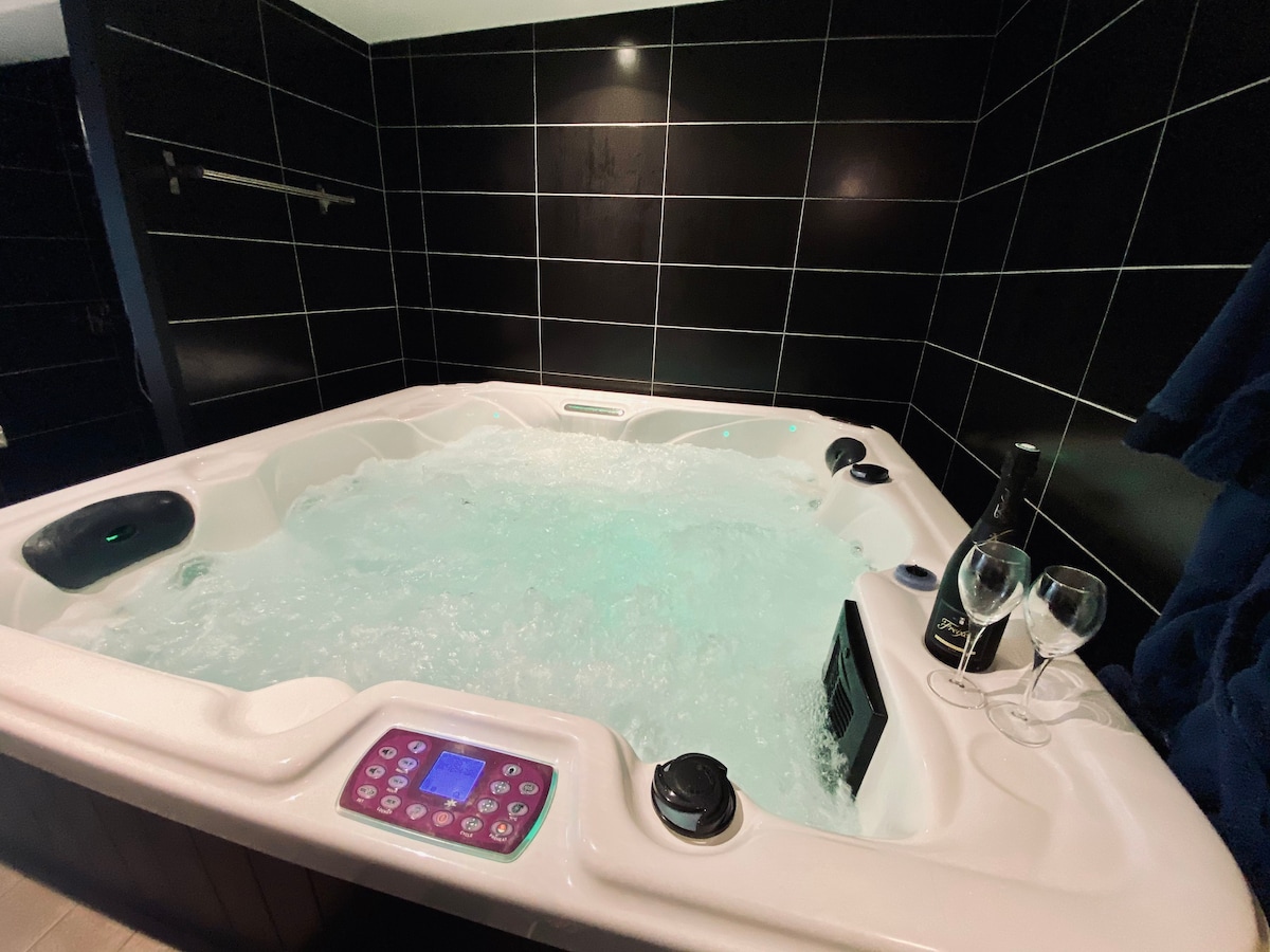 Séjour en Amoureux : Jacuzzi et Ambiance Intime