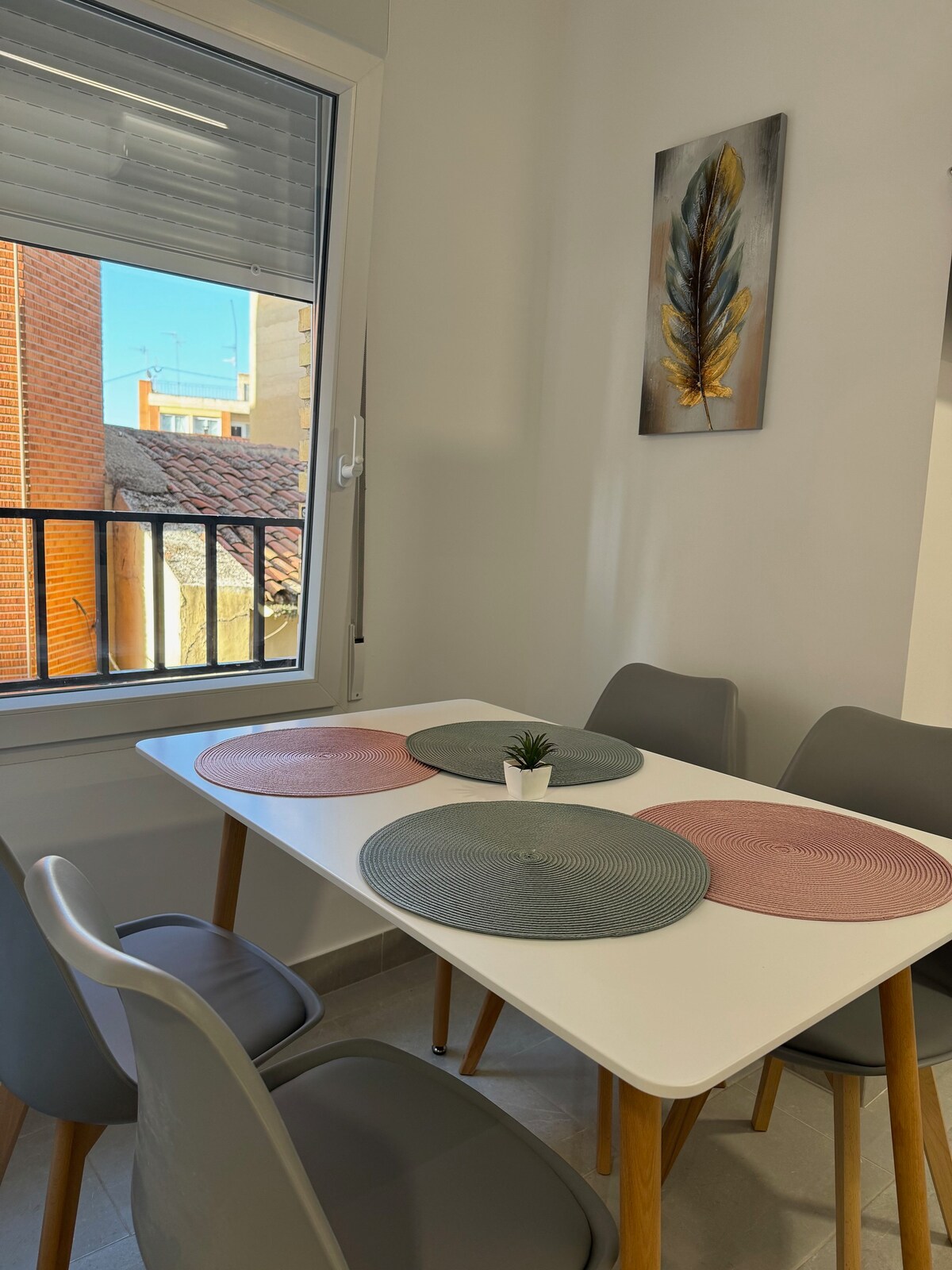 Apartamento África en centro moderno con balcón