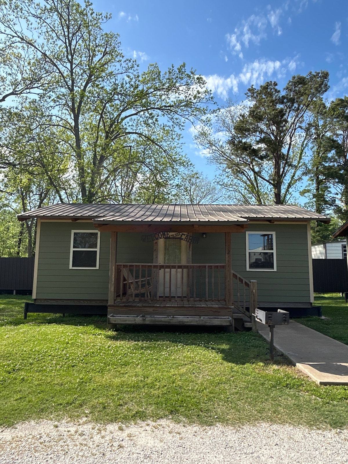 Larto Lake Landing Cabins