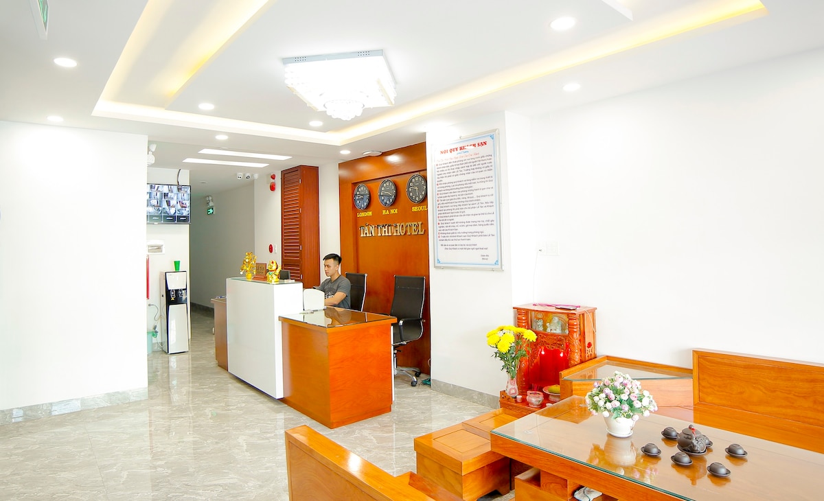 Phòng có giường cỡ king - Tân Thi Hotel