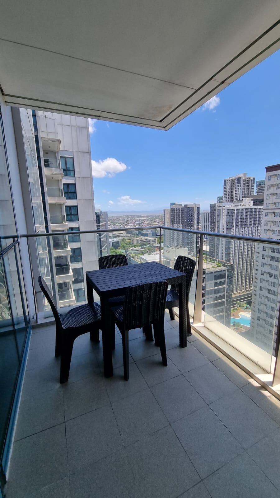 Homey 2-BR in Uptown BGC Perfect For Big Groups