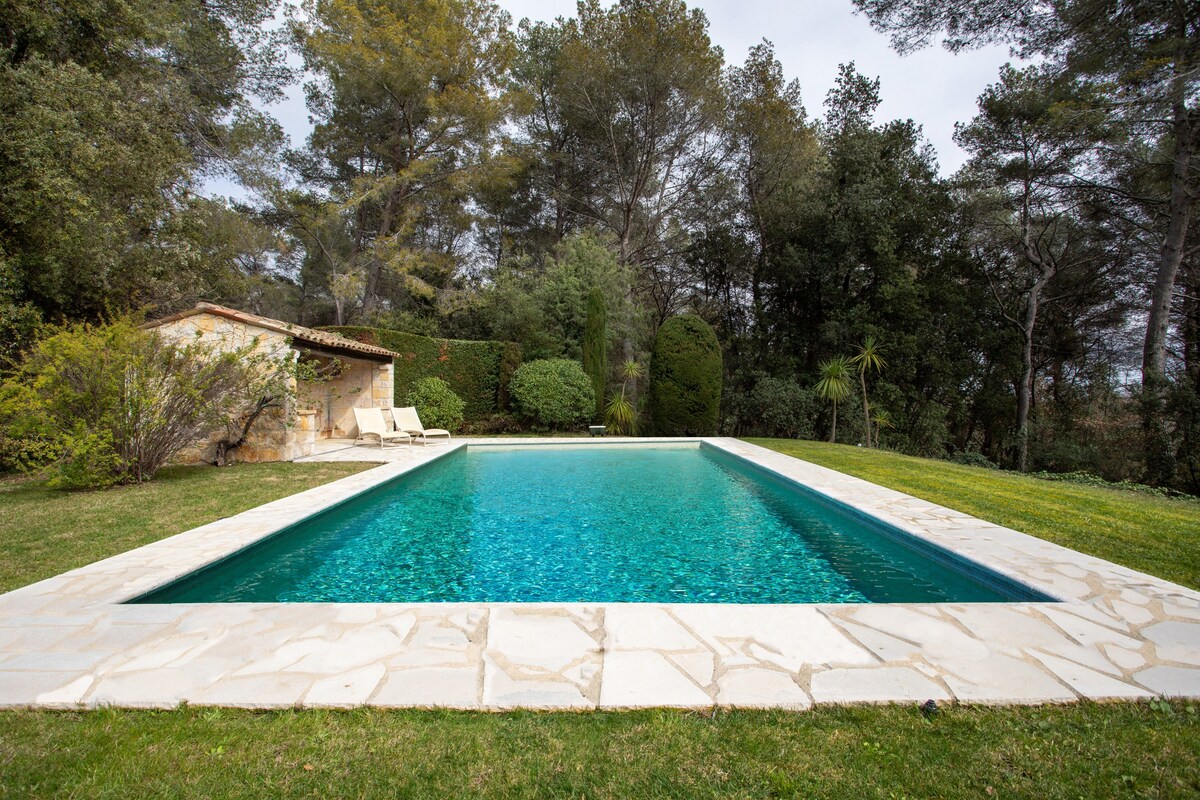 Magnifique Mas provençal piscine