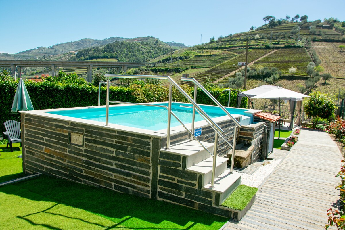 Cosy Historical House with Pool /Pergola in Lamego