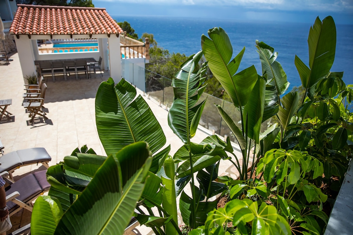 Villa With Panoramic Sea Views