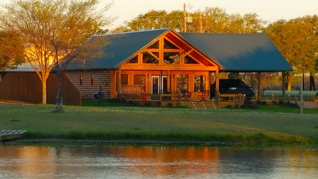 Sunrise Lodge Lakeside Cabin
